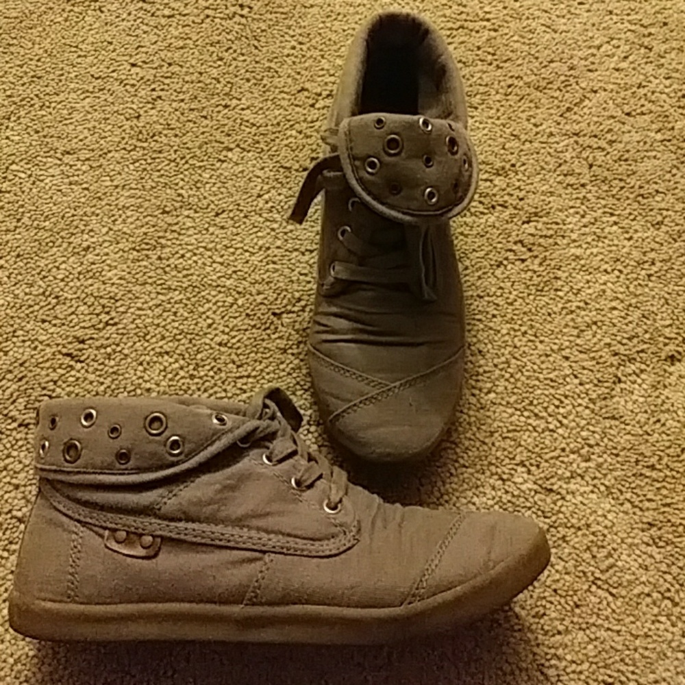 Unique shoes